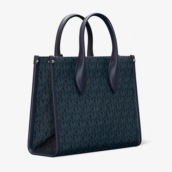 Michael Kors Mirella Small Signature Logo Crossbody Bag
Admiral
NWT - Picture 4 of 16